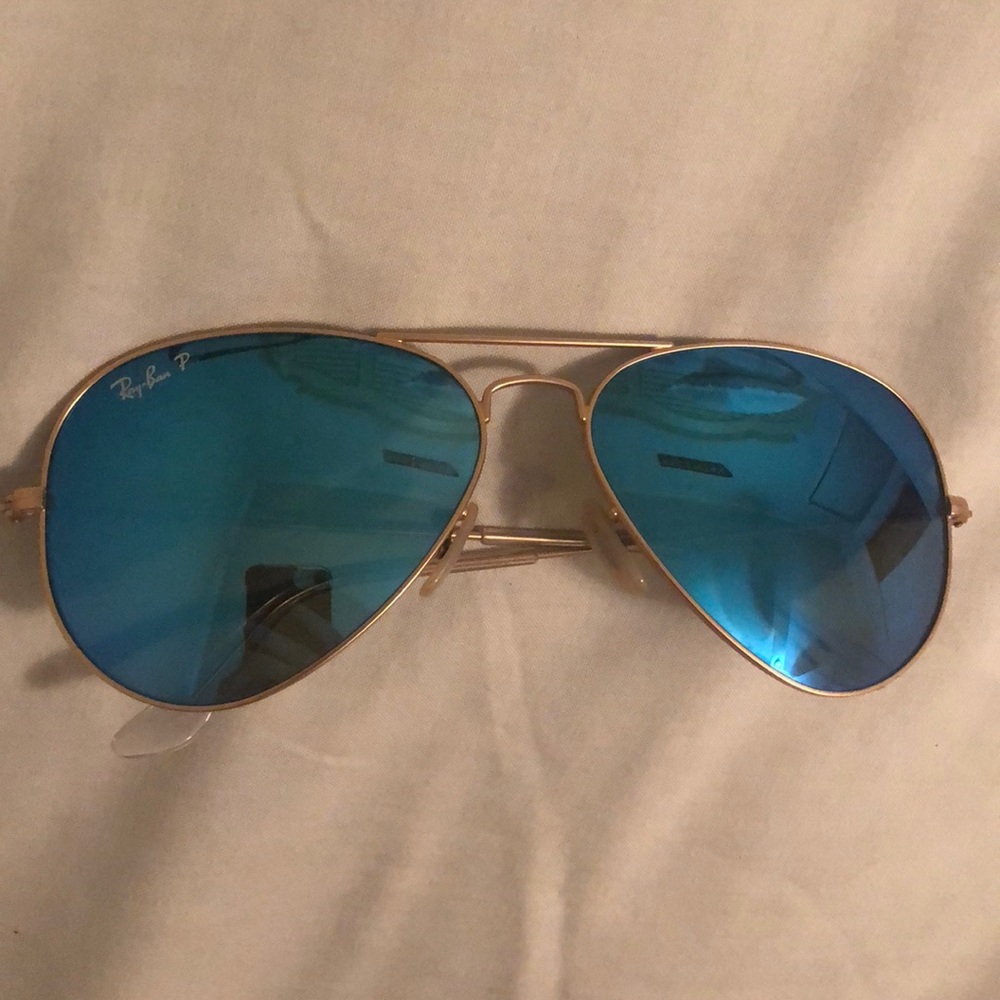 Blue Ray-Ban Aviator Sunglasses